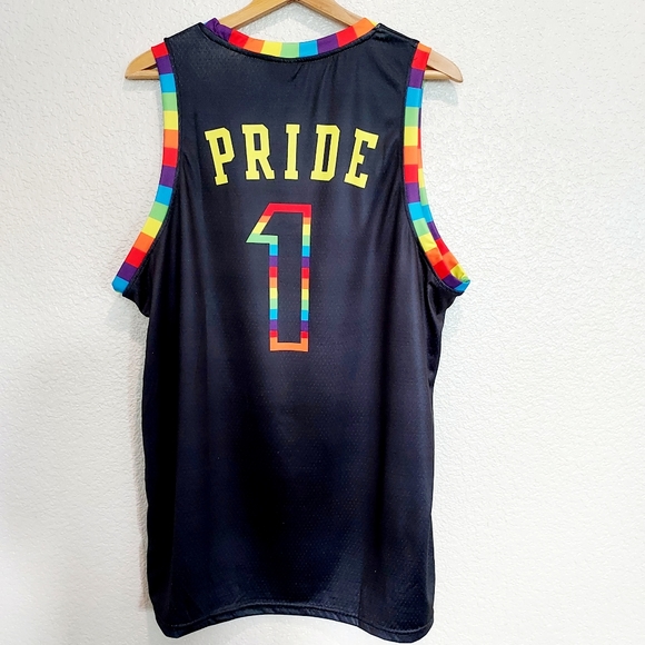 Lakers Rainbow Pride Jersey Size XL - Picture 5 of 9